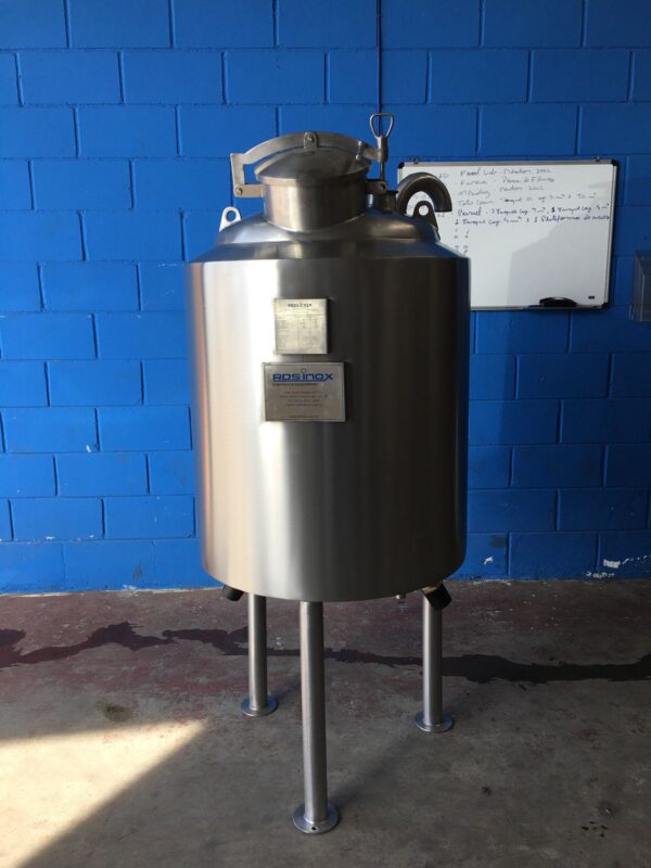 TANQUE PARA PRODUÇÃO DE CORANTE ALIMENTÍCIO